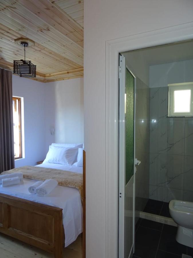 Guesthouse Riverside Берат Экстерьер фото
