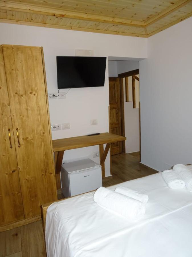 Guesthouse Riverside Берат Экстерьер фото
