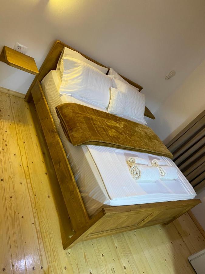 Guesthouse Riverside Берат Экстерьер фото
