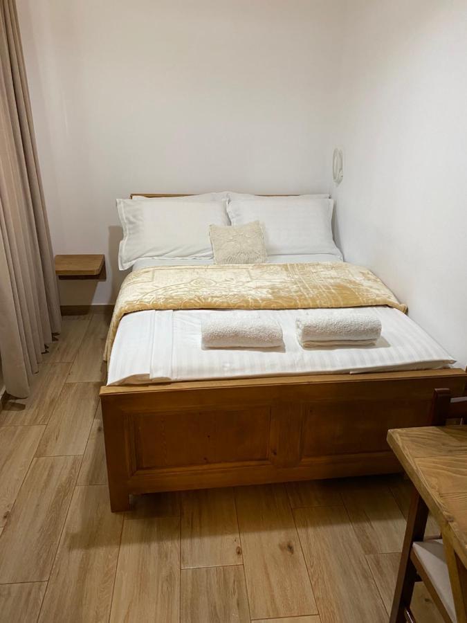Guesthouse Riverside Берат Экстерьер фото