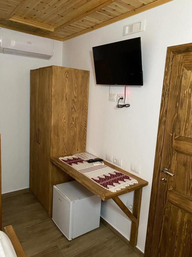 Guesthouse Riverside Берат Экстерьер фото