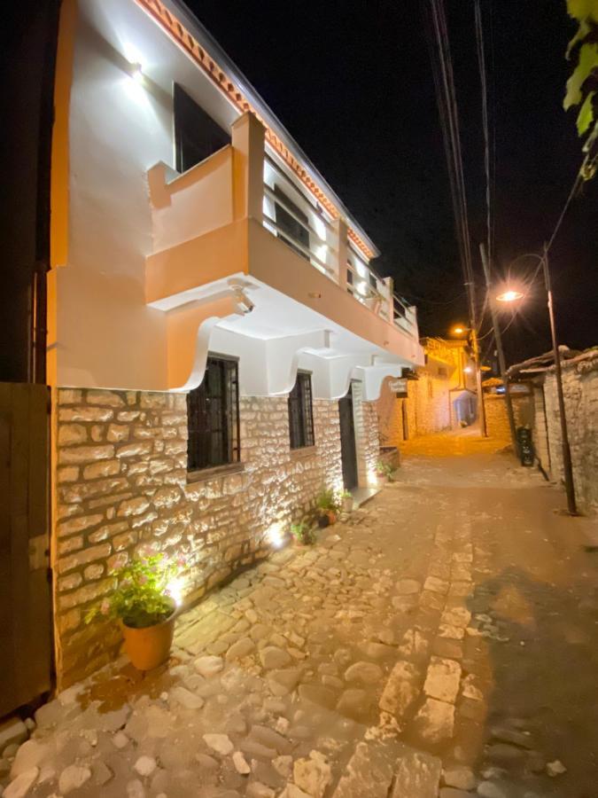 Guesthouse Riverside Берат Экстерьер фото