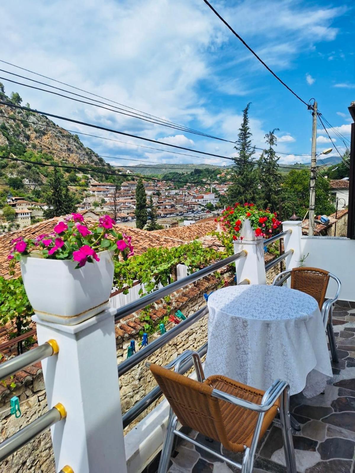 Guesthouse Riverside Берат Экстерьер фото