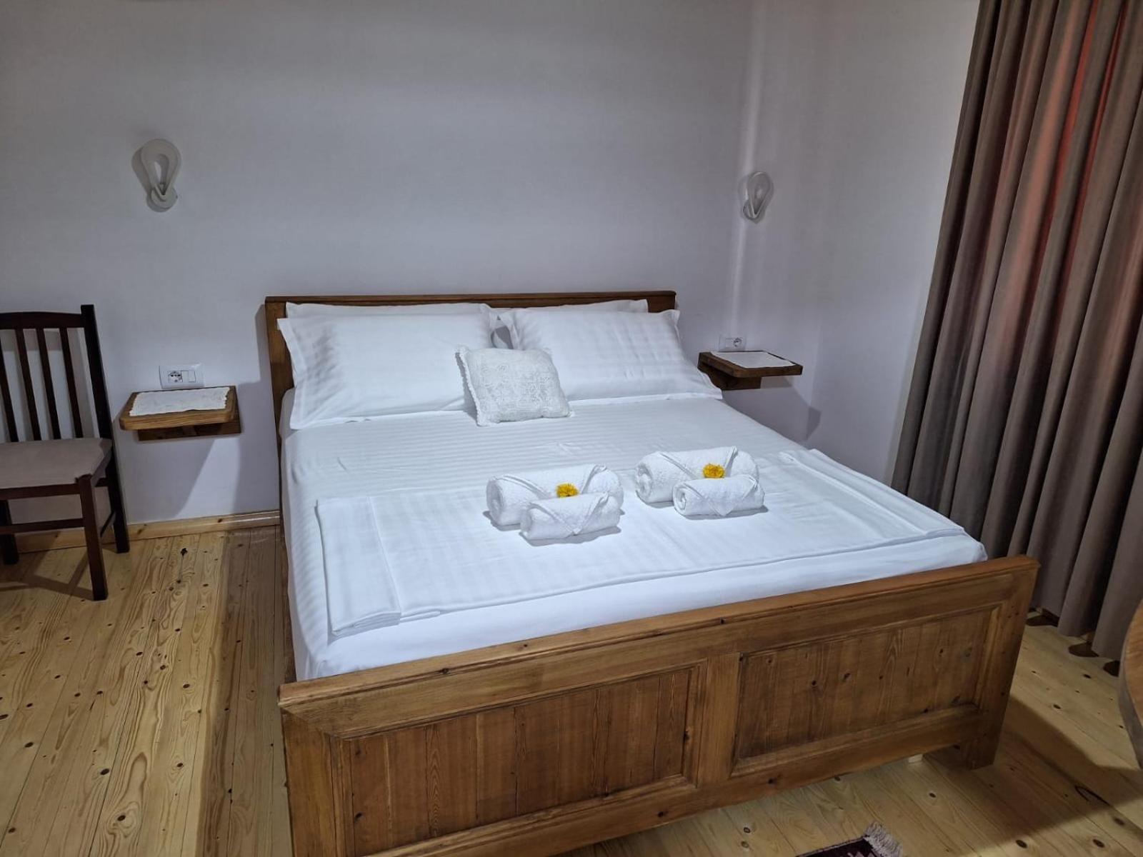 Guesthouse Riverside Берат Экстерьер фото